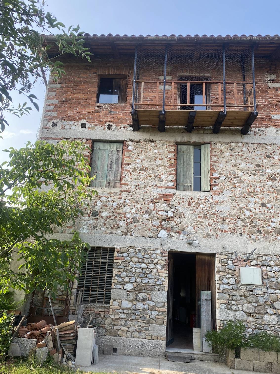 Rustico da ristrutturare in vendita a Tavagnacco, ADEGLIACCO