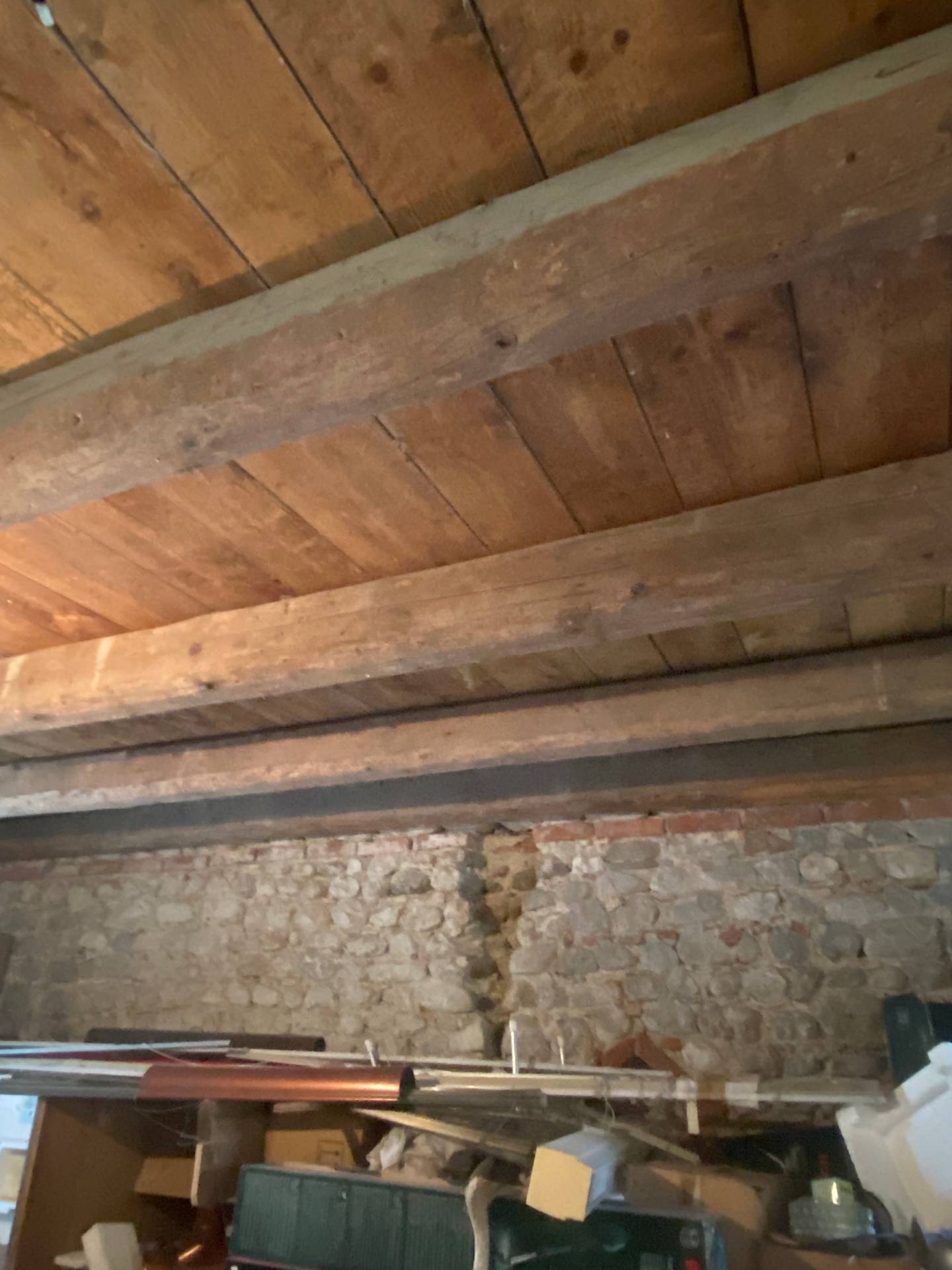 Rustico da ristrutturare in vendita a Tavagnacco, ADEGLIACCO