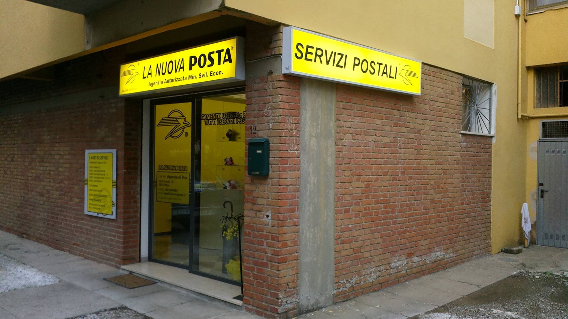 Fondo commerciale in vendita a Pisa, Zona Landi