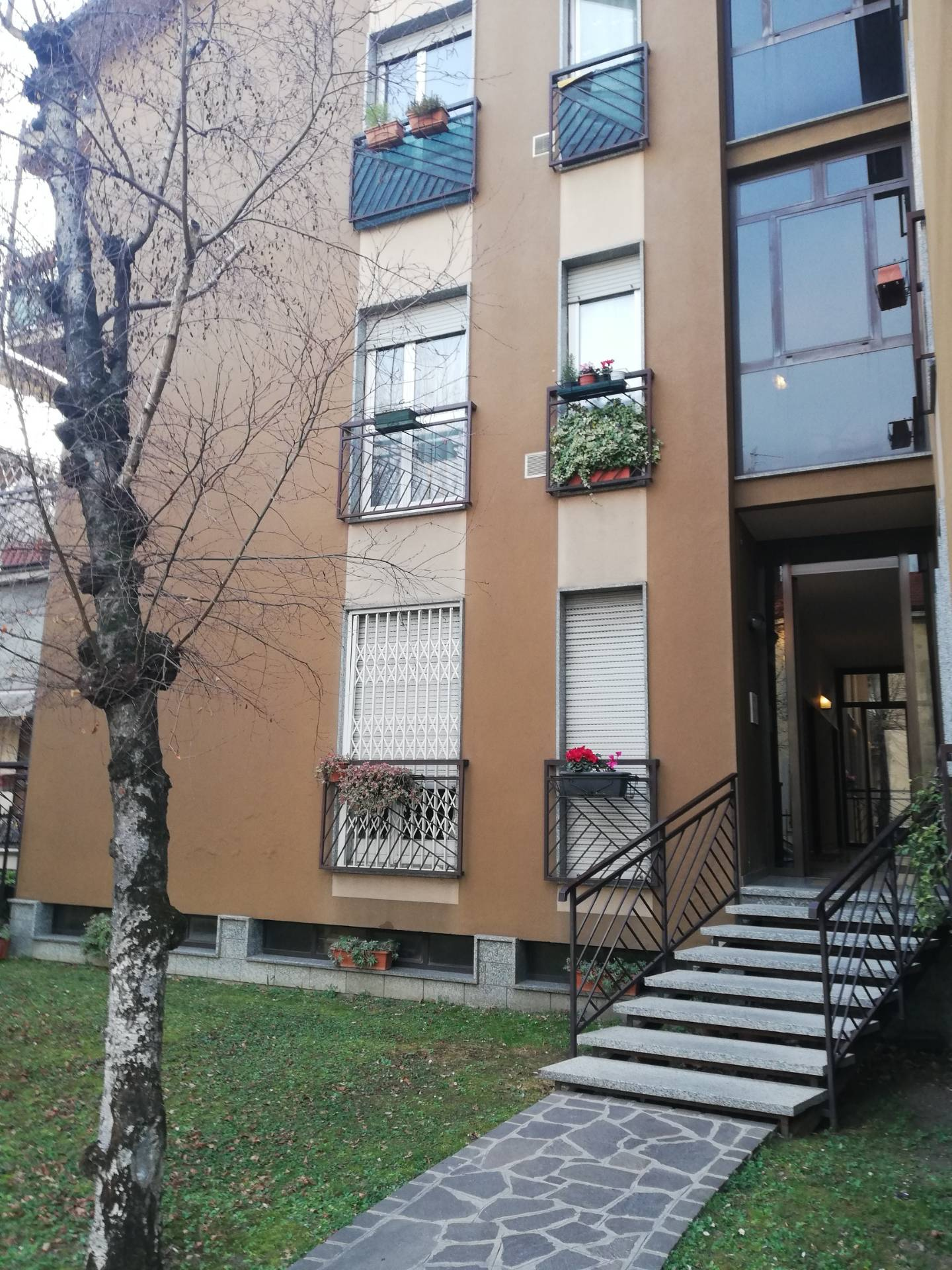 Appartamento in affitto a Milano, Certosa