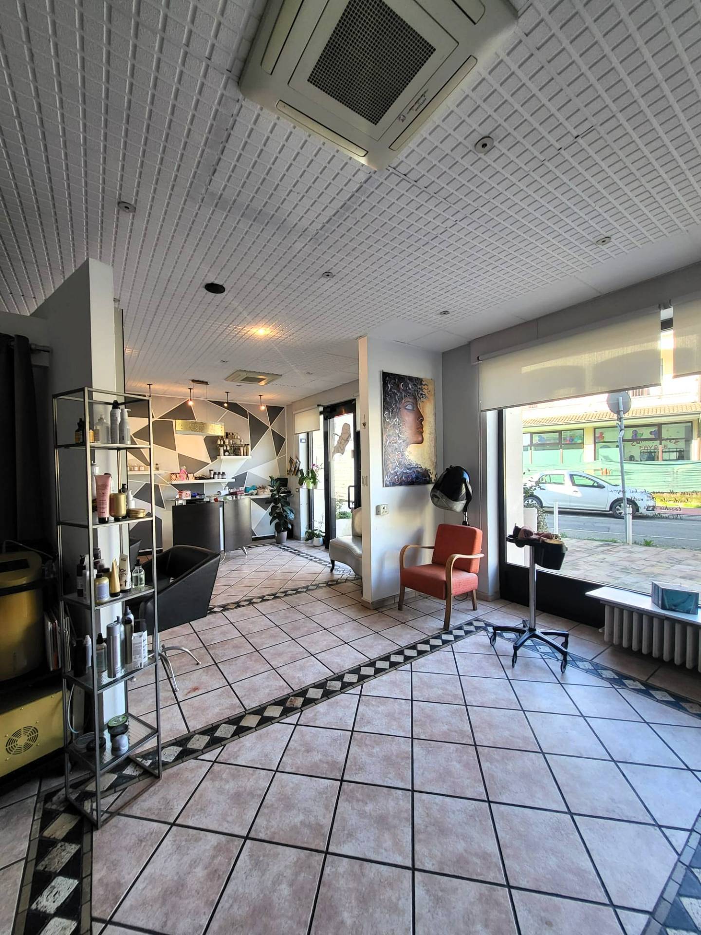 Negozio in affitto a Lainate, Barbaiana