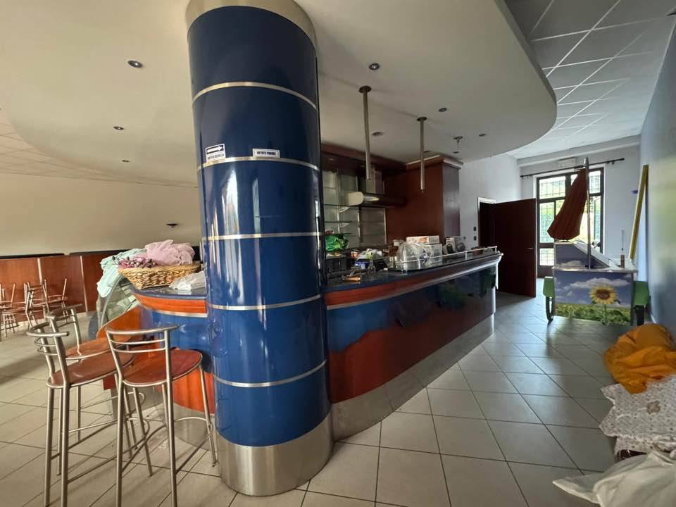 Negozio in vendita a Cuggiono
