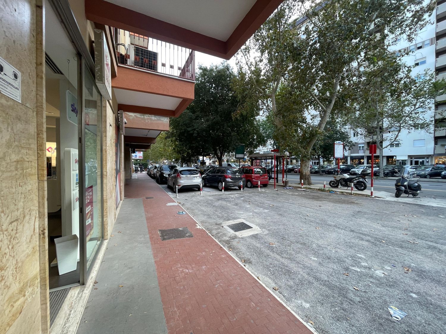 Locale commerciale in vendita in viale strasburgo 169, Palermo