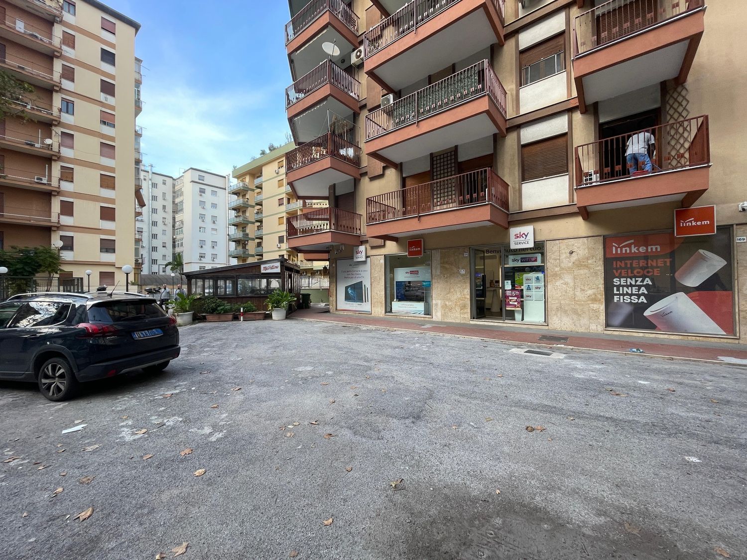 Locale commerciale in vendita in viale strasburgo 169, Palermo