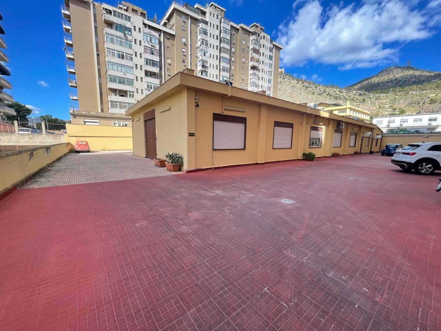 Ufficio in affitto in via ruggero marturano 30, Palermo