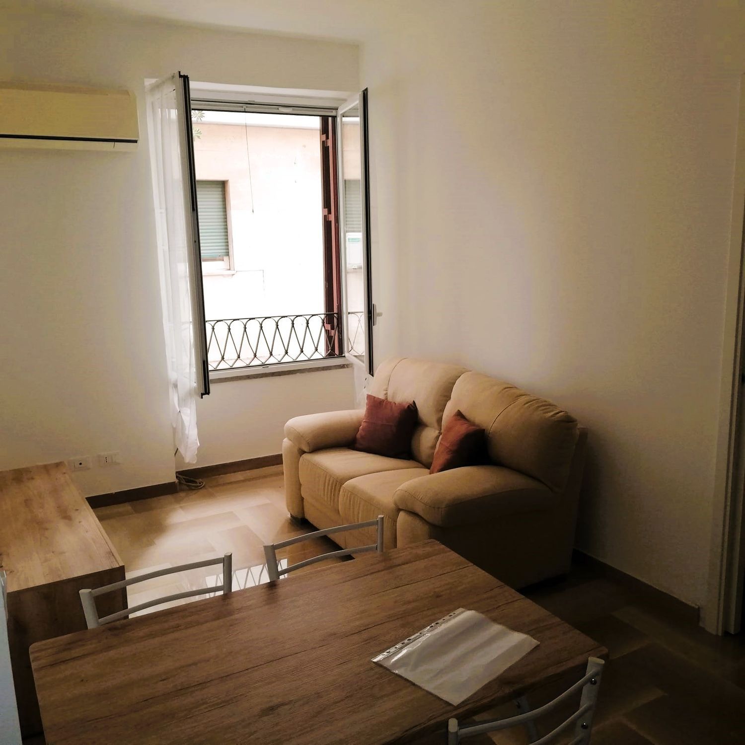 Bilocale in affitto in via mariano stabile 273, Palermo