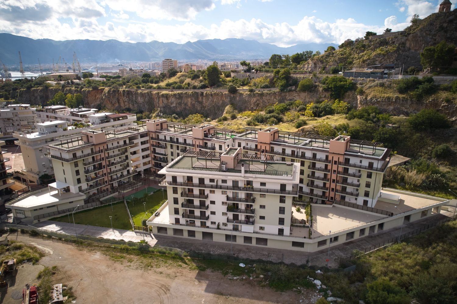Ufficio in vendita in via don lorenzo milani 9, Palermo