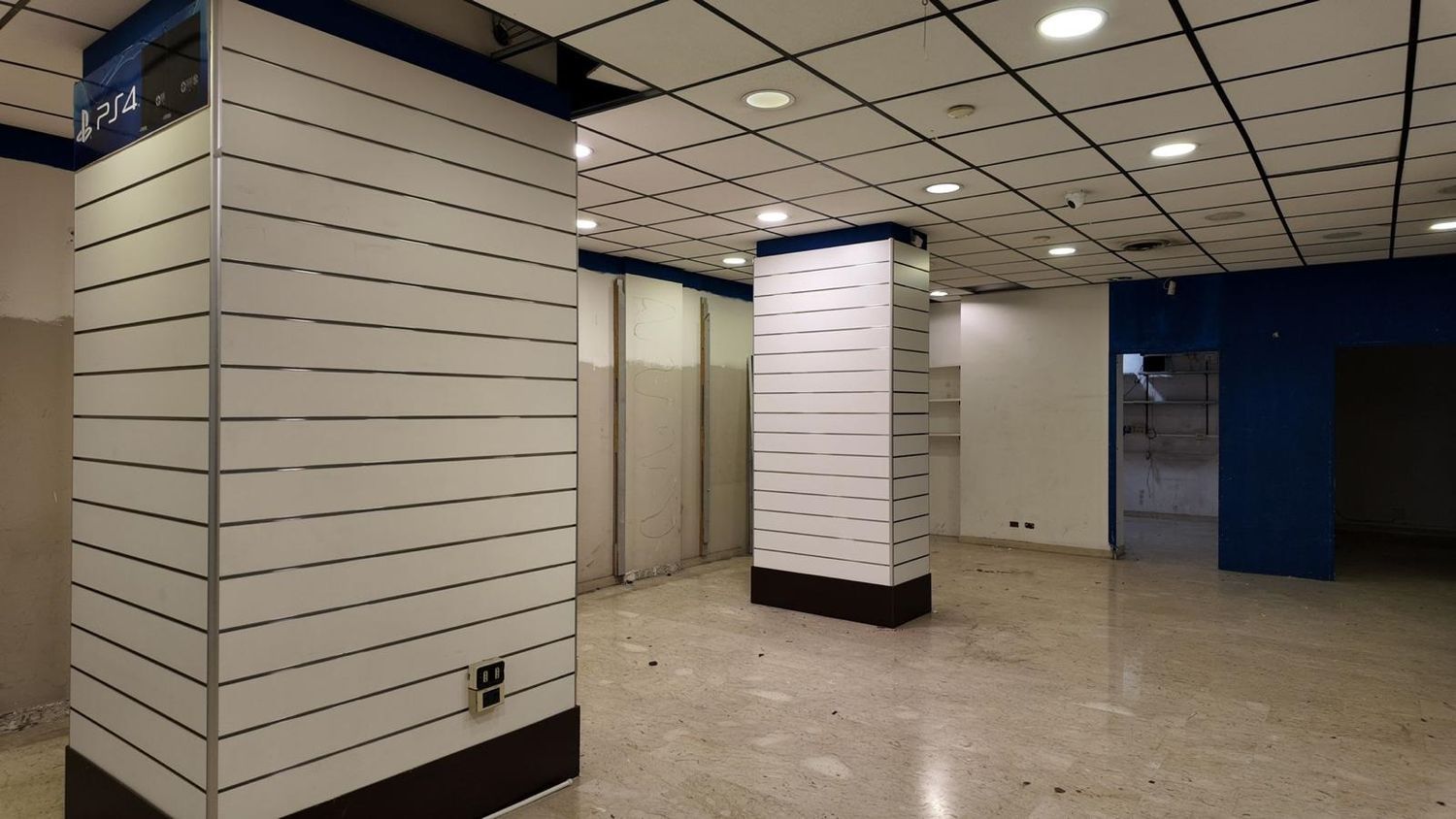 Locale commerciale in vendita in via mariano stabile 158, Palermo