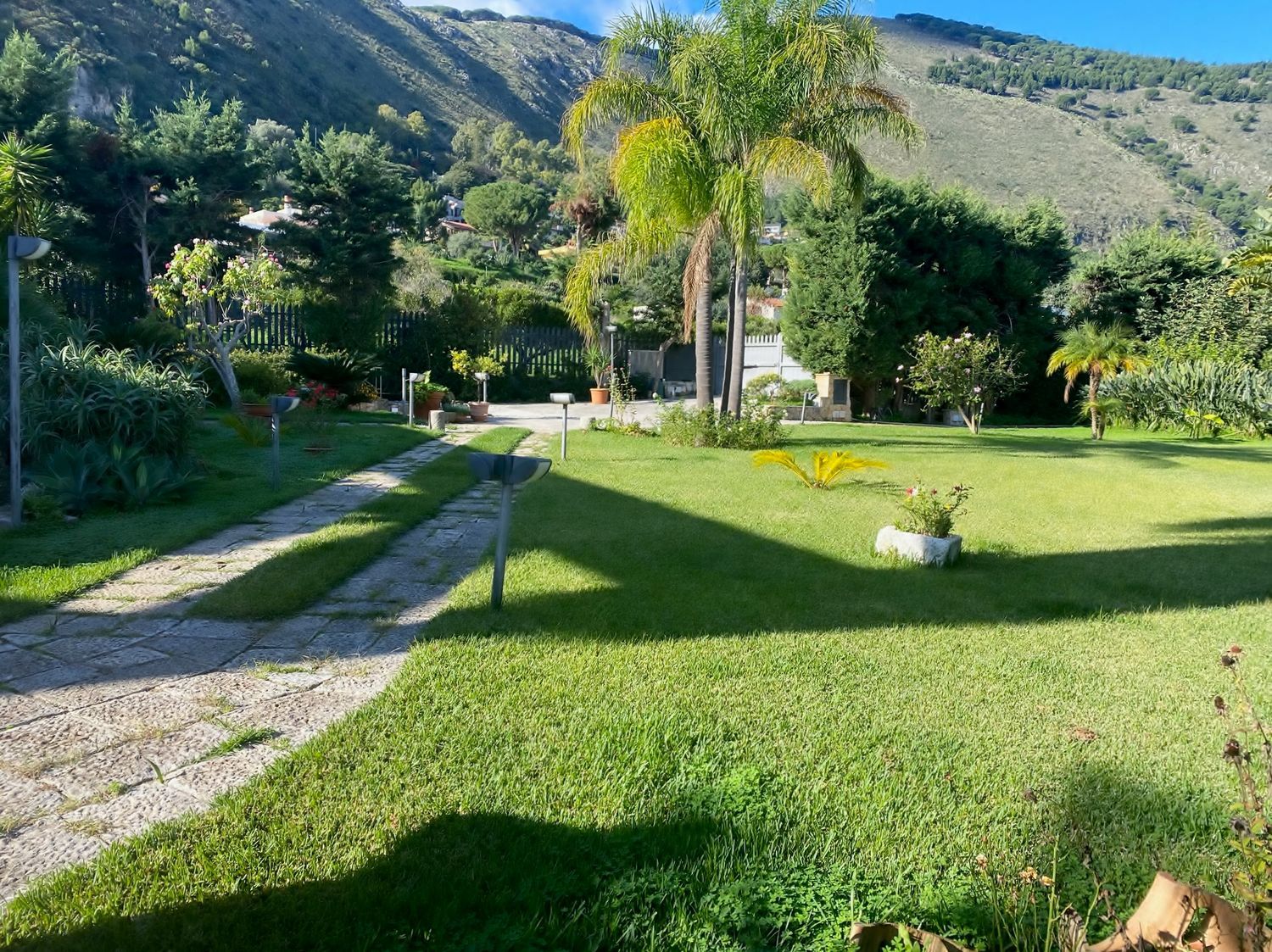 Villa in vendita in via costantino 0, Palermo