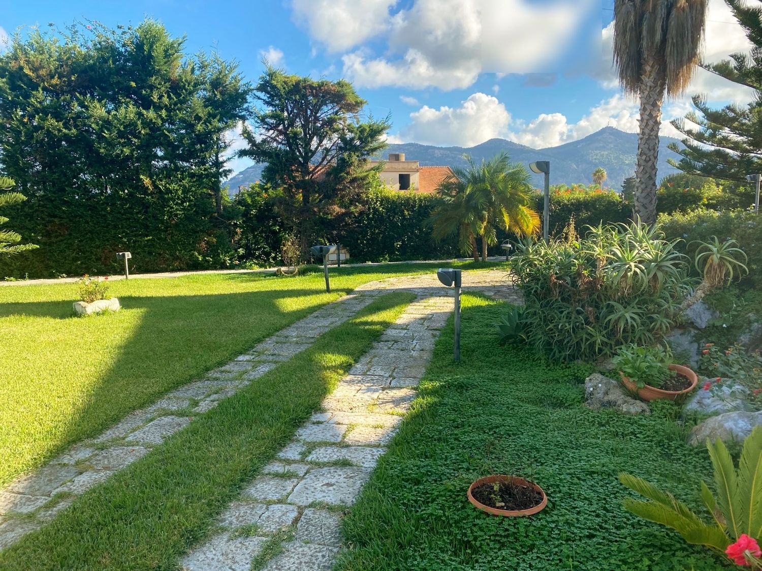 Villa in vendita in via costantino 0, Palermo