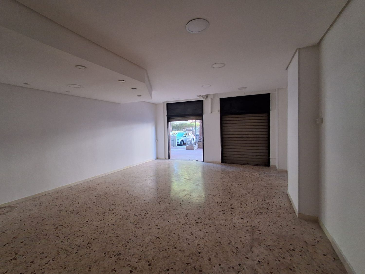 Locale commerciale in affitto in via rinaldo d'aquino 32, Palermo