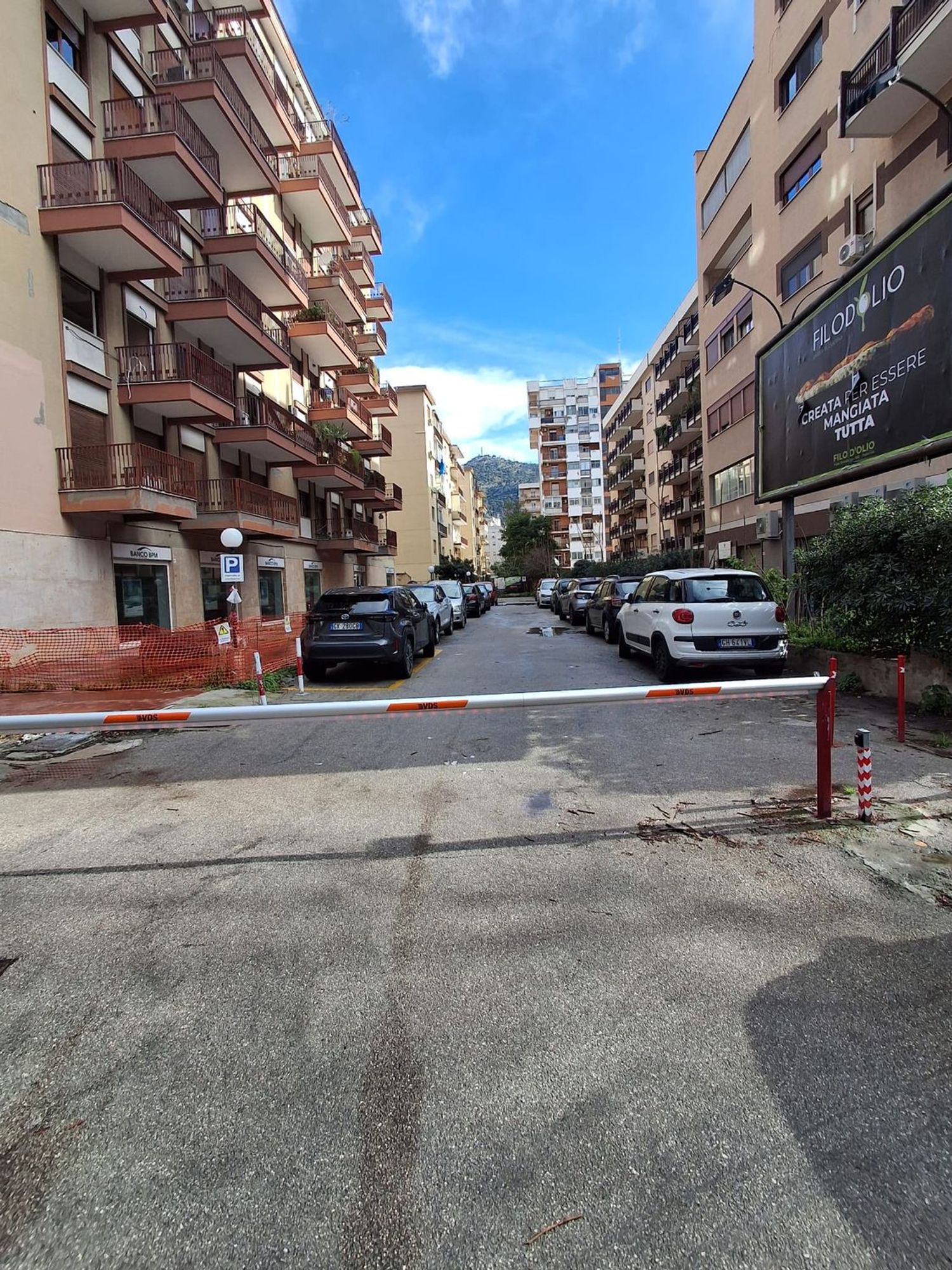 Locale commerciale in vendita in viale strasburgo 149, Palermo