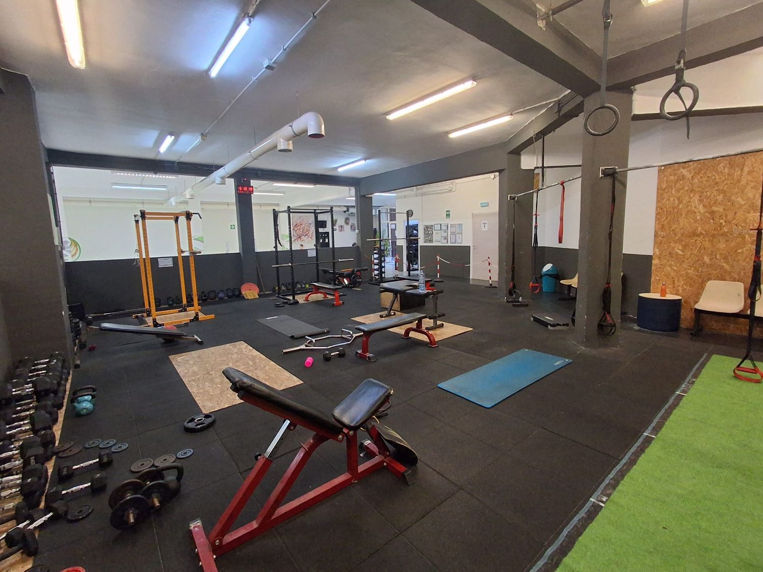 Locale commerciale in vendita in viale strasburgo 149, Palermo