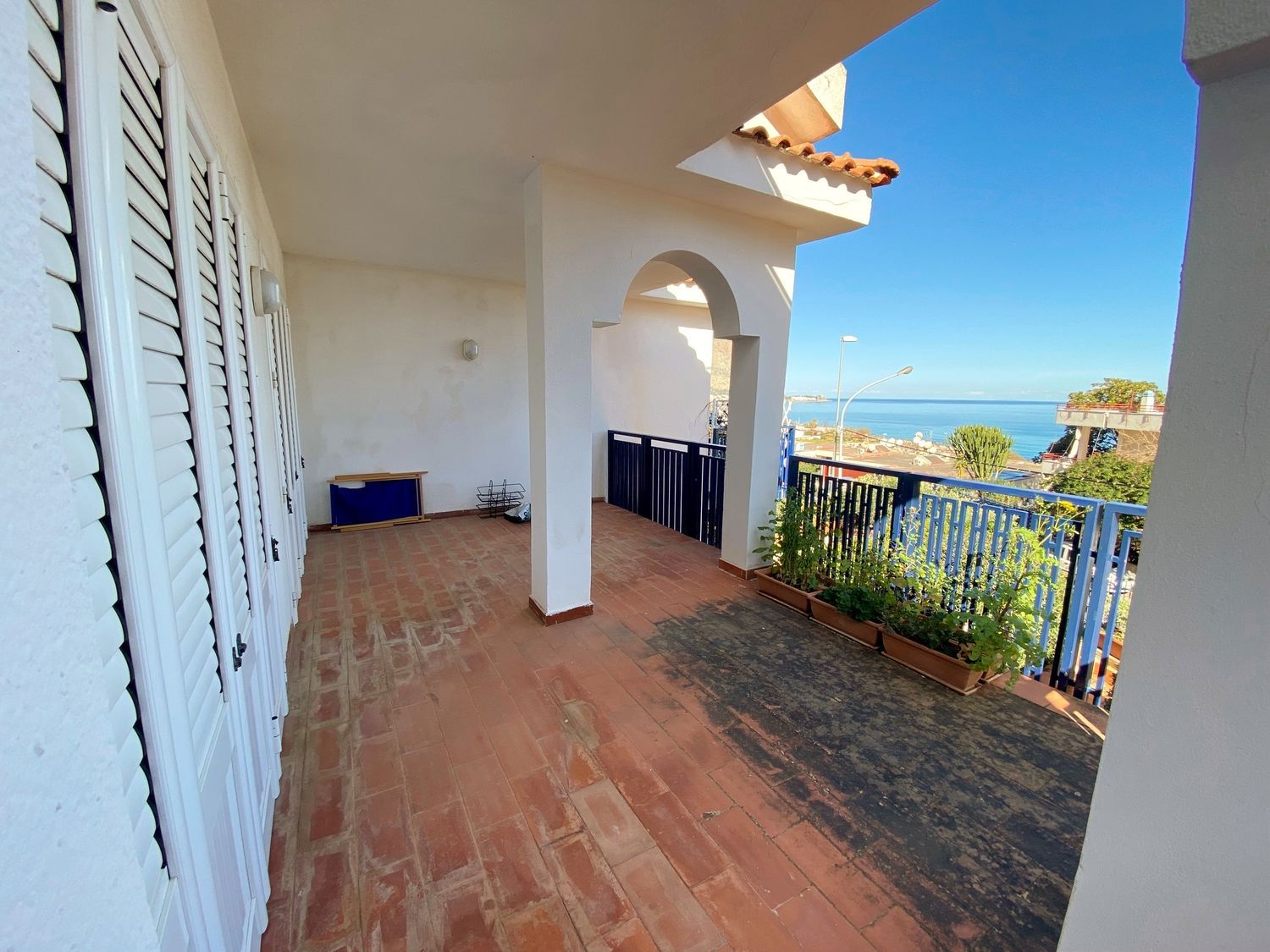 Villa vista mare in via via margherito da brindisi 0, Palermo