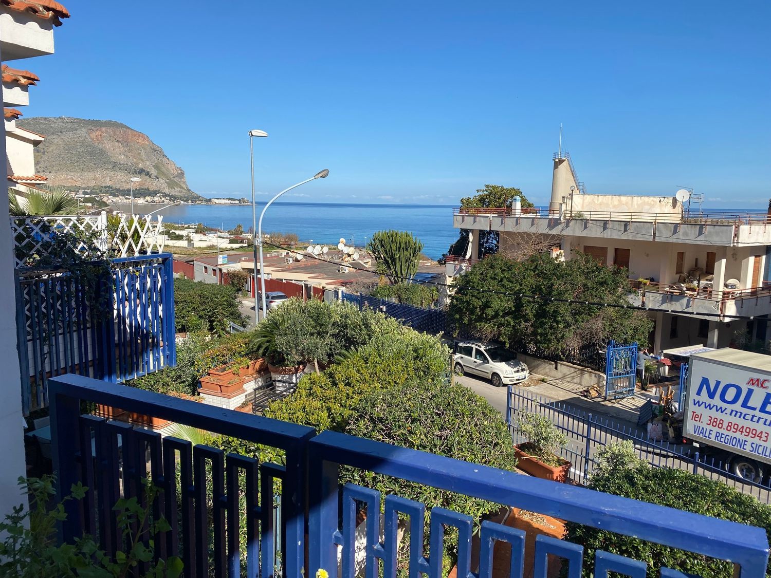 Villa vista mare in via via margherito da brindisi 0, Palermo