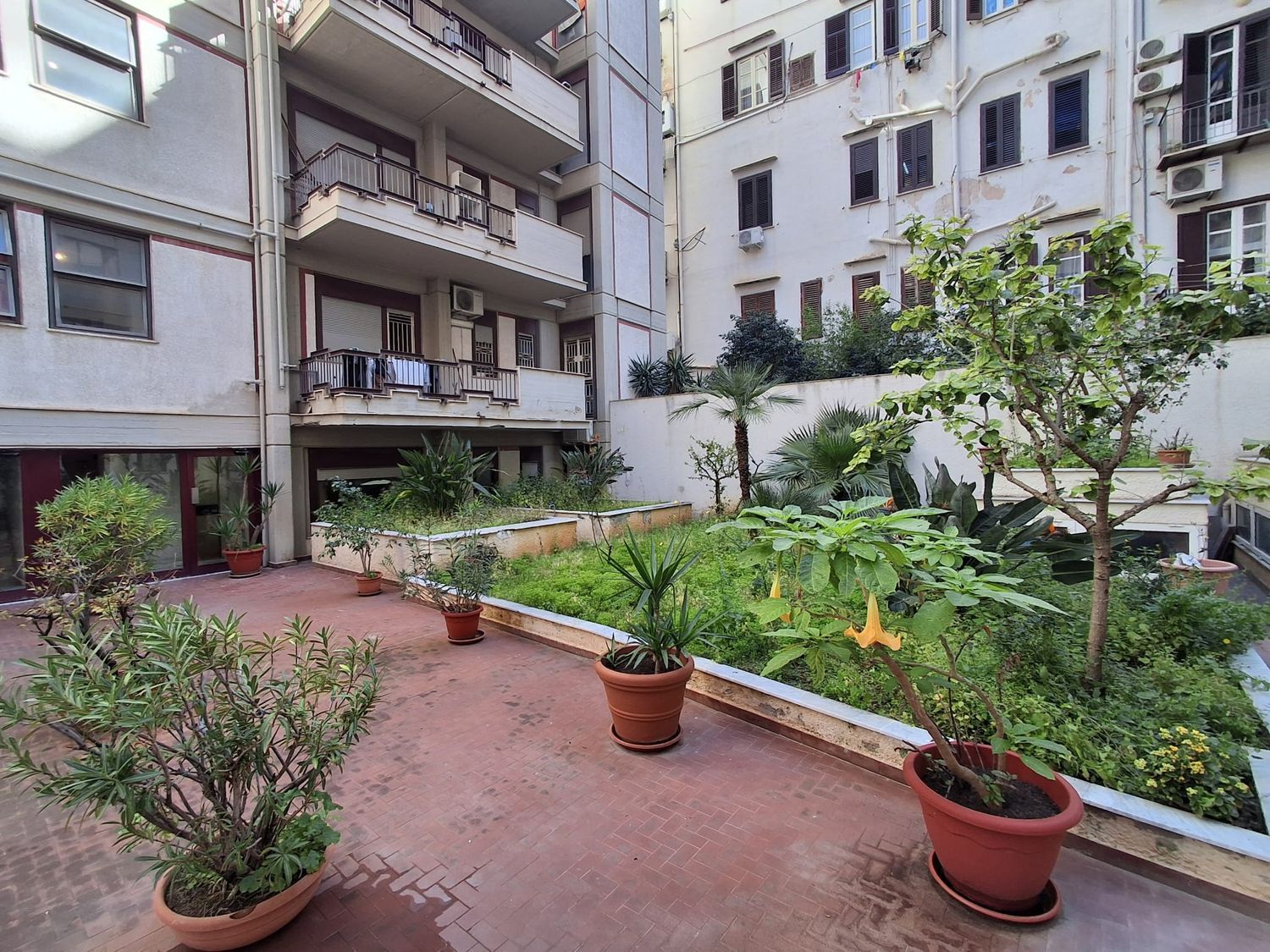 Loft in affitto in via via emanuele notarbartolo 11, Palermo