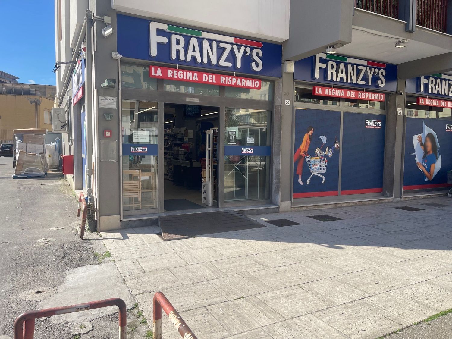 Locale commerciale in vendita in via via leonardo da vinci piazza ottavio ziino 0, Palermo