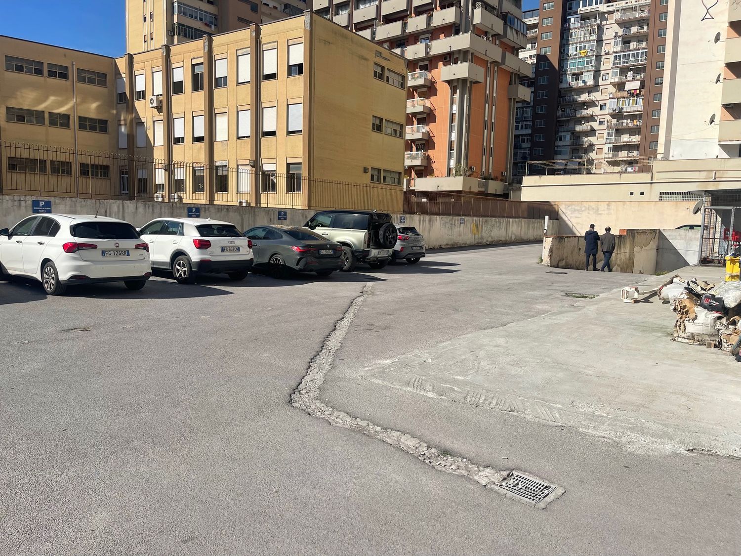 Locale commerciale in vendita in via via leonardo da vinci piazza ottavio ziino 0, Palermo