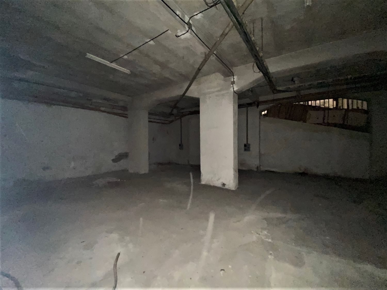 Box/Garage 500mq in vendita in via via ammiraglio gravina 31, Palermo