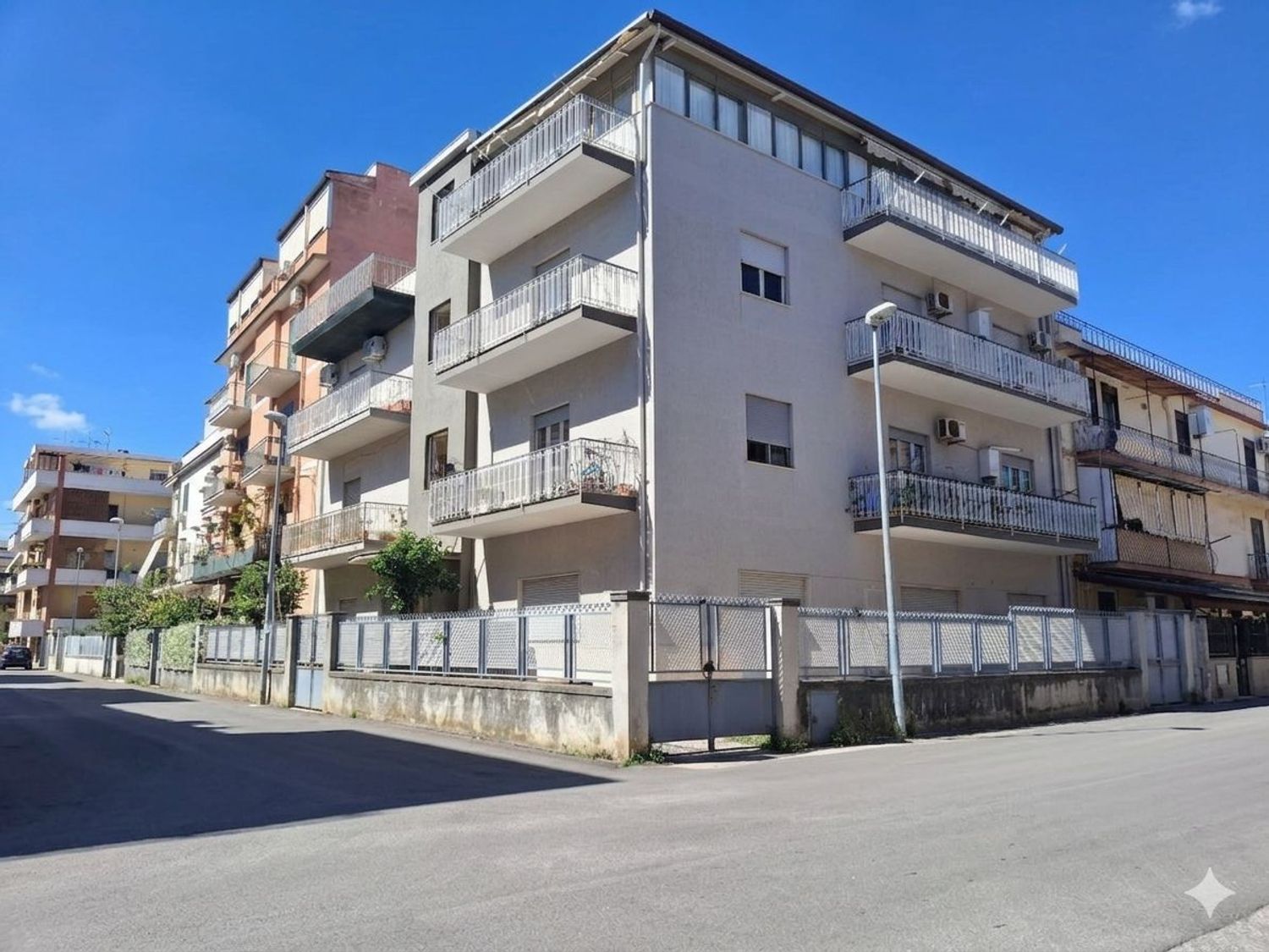 Quadrilocale in affitto in via via sciara sciat 19, Palermo