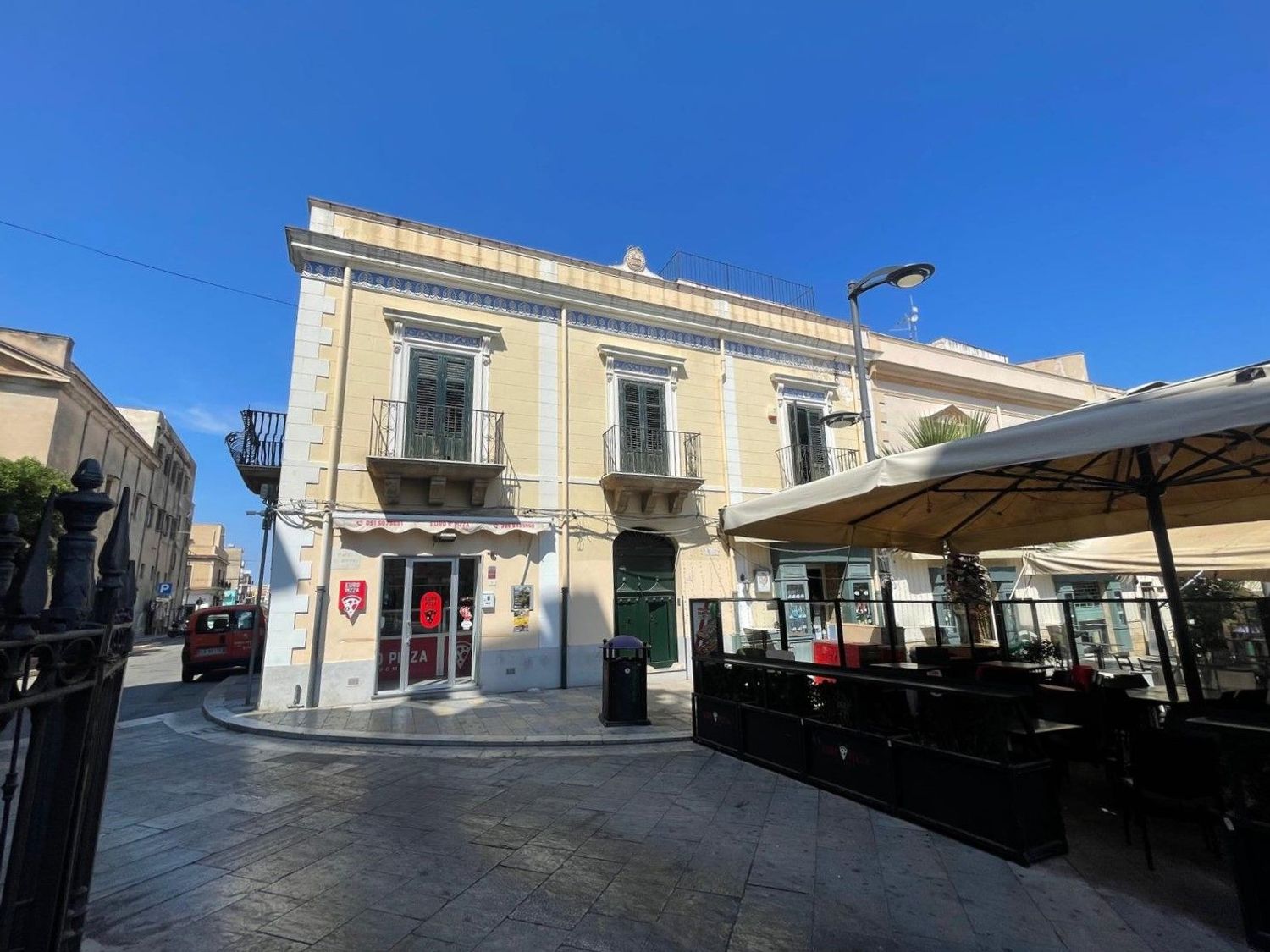 Loft vista mare in piazza piazza duomo 0, Terrasini