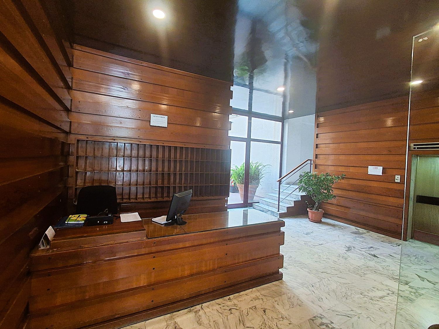 Ufficio in affitto in via via emanuele notarbartolo 11, Palermo