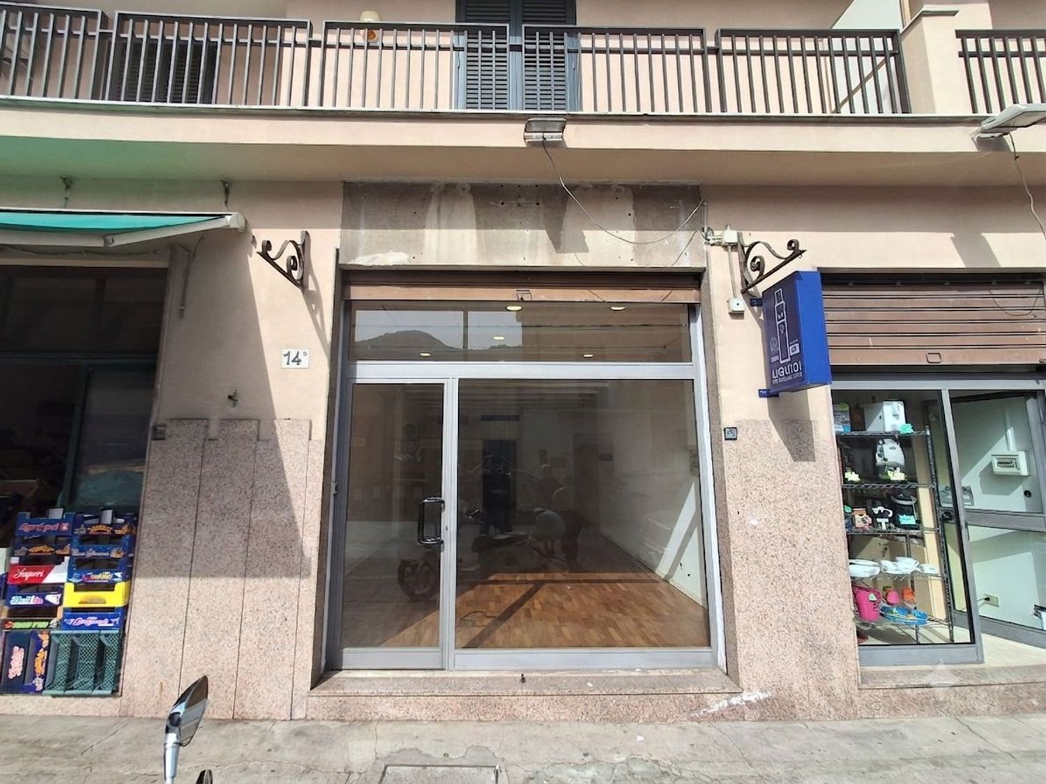 Locale commerciale in affitto in viale viale duca degli abruzzi 0, Palermo