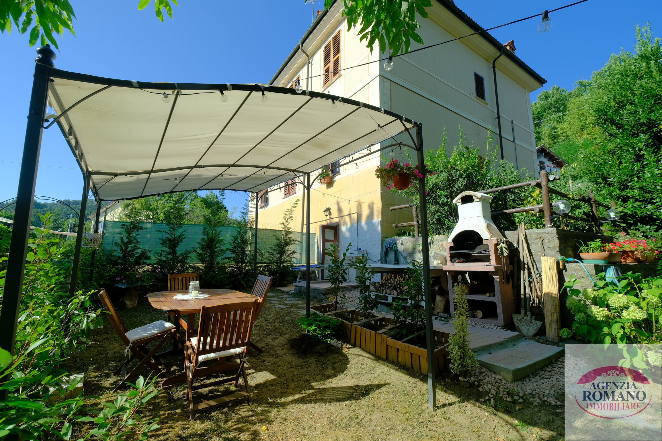 Appartamento con giardino a Tiglieto