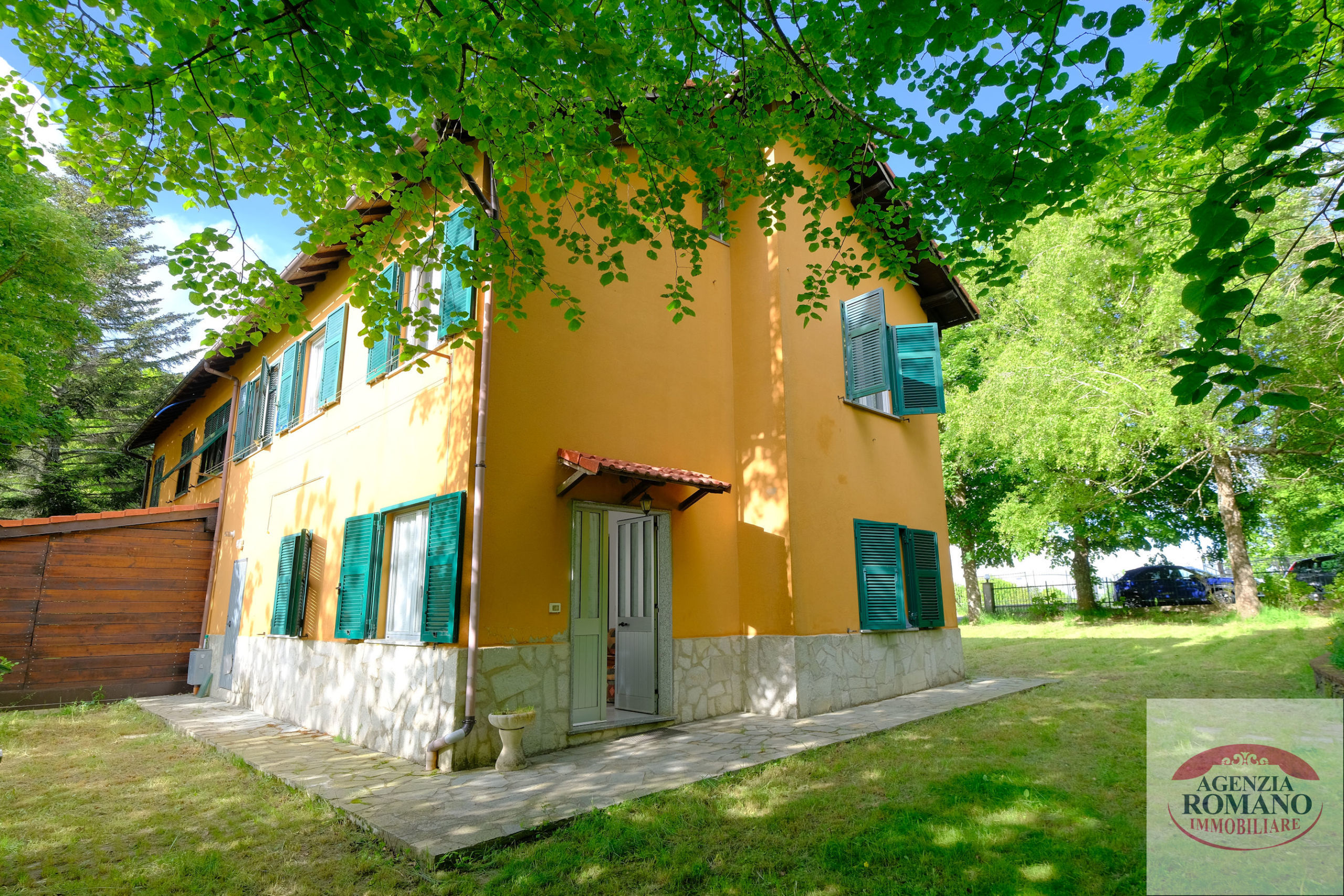 Casa indipendente con giardino in veirera, Sassello