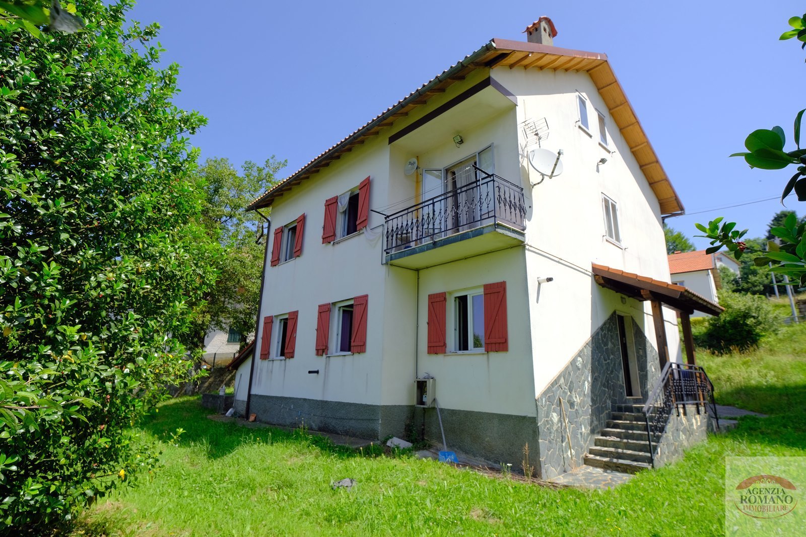 Casa indipendente con terrazzo in via faiallo 109, Urbe