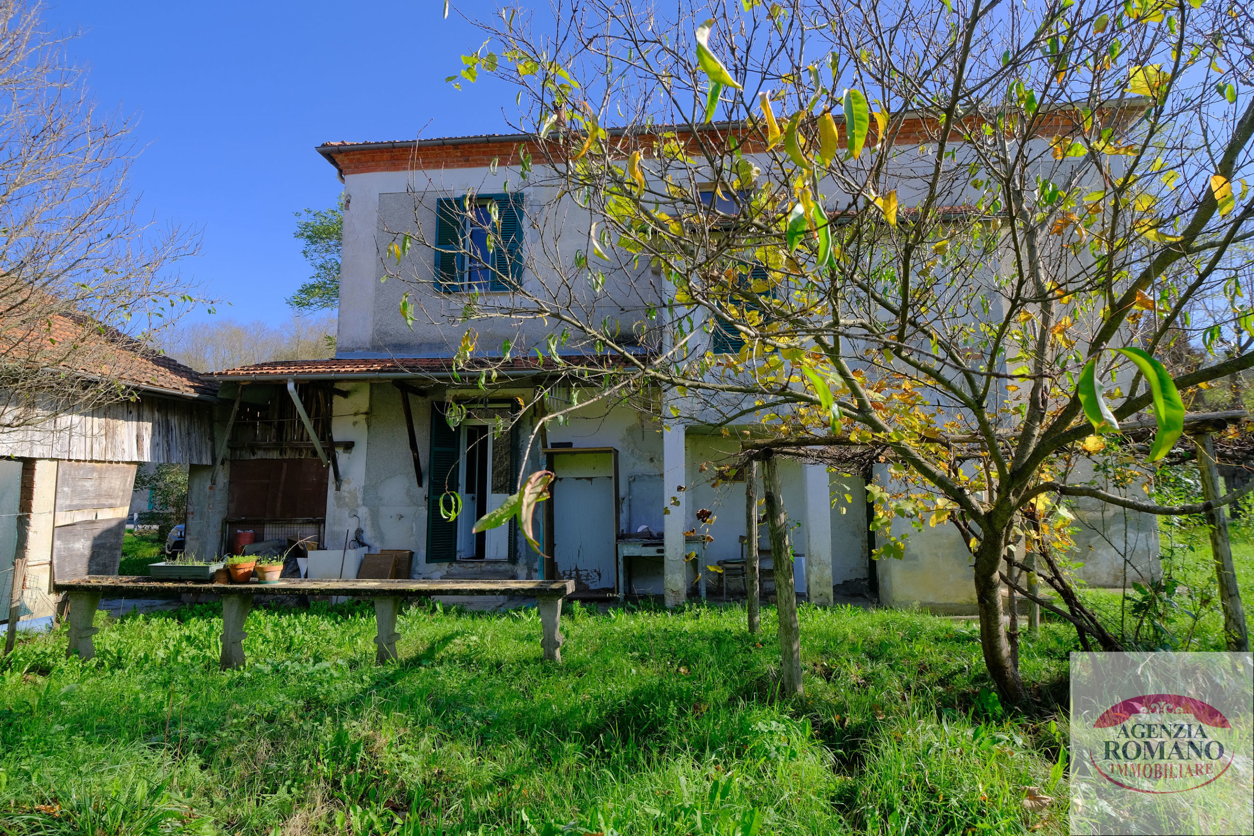 Casa indipendente con giardino in piazza anselmi 3, Giusvalla