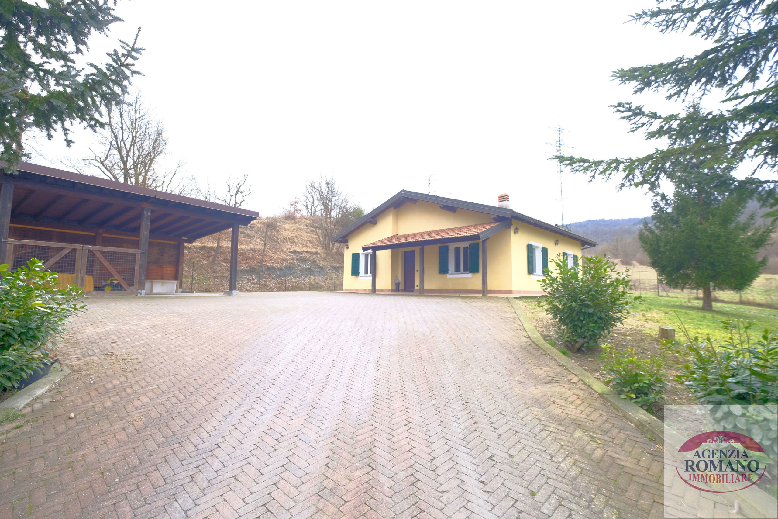 Villa con giardino in via giaccheri 18, Mioglia