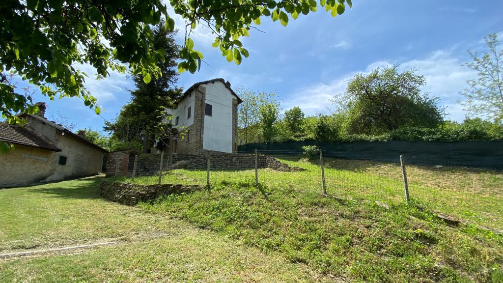 Casa indipendente da ristrutturare in regione catanzo, Visone