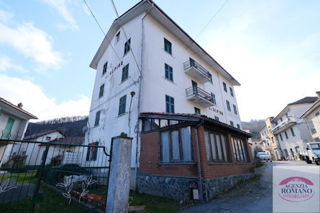 Casa indipendente da ristrutturare in via stefano ramorino 14, Urbe