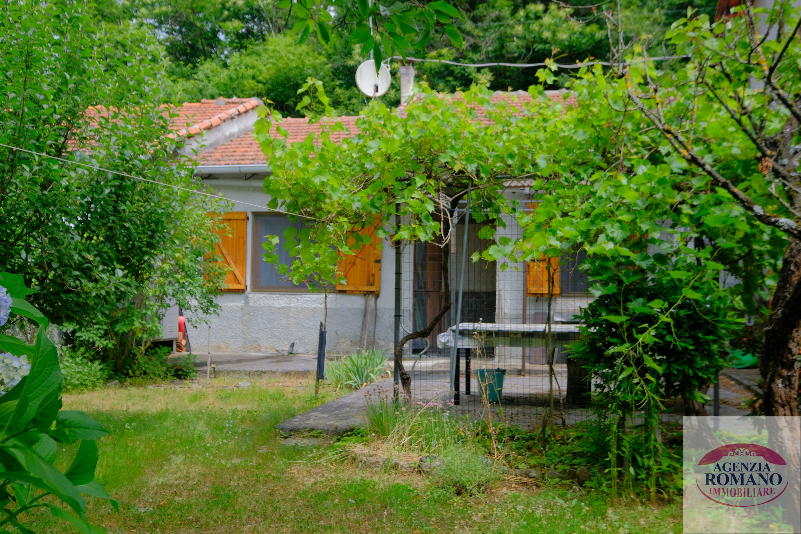 Villetta a schiera con giardino in localit oltreacqua 11, Sassello