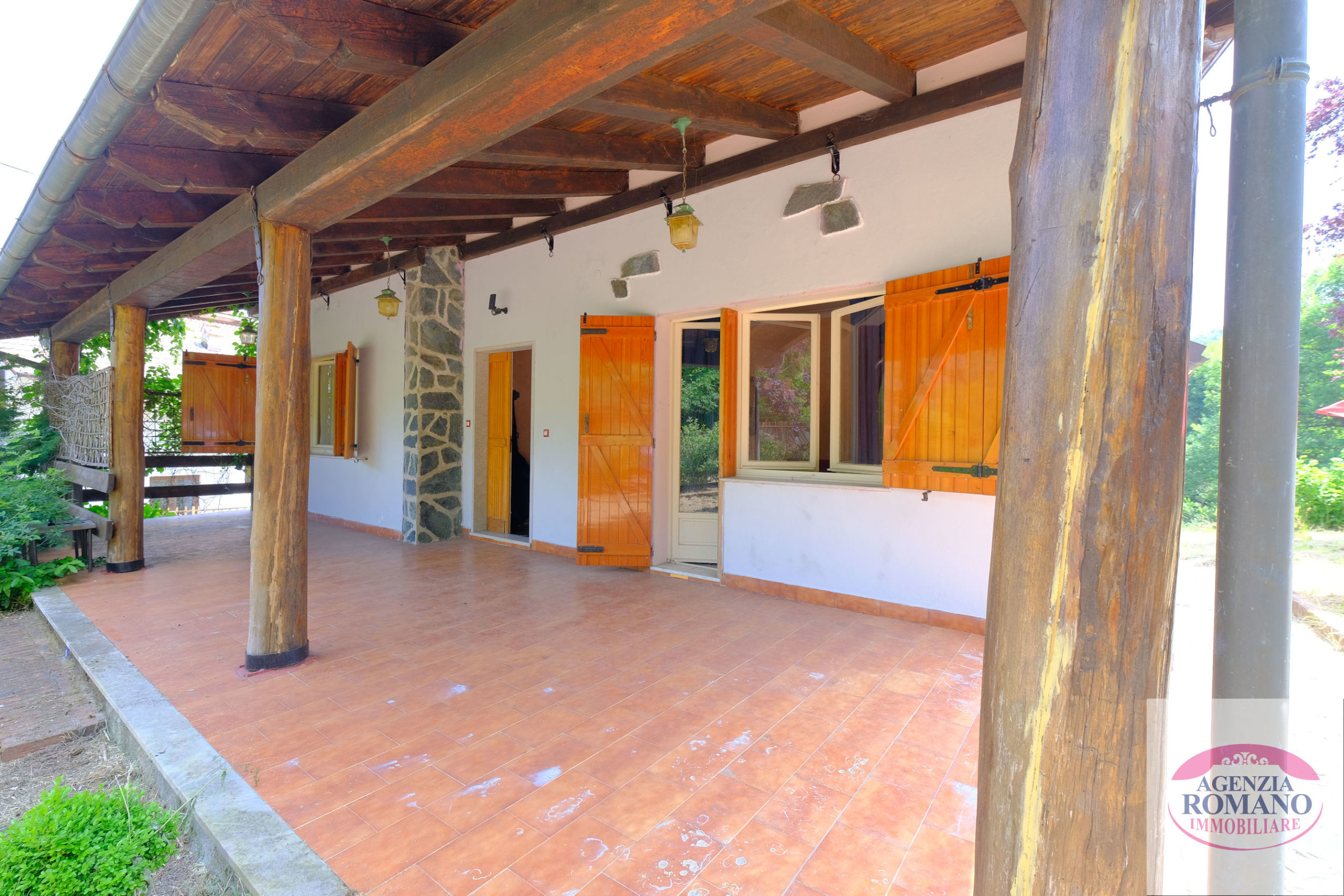 Casa indipendente con giardino in localit la carta 50, Sassello
