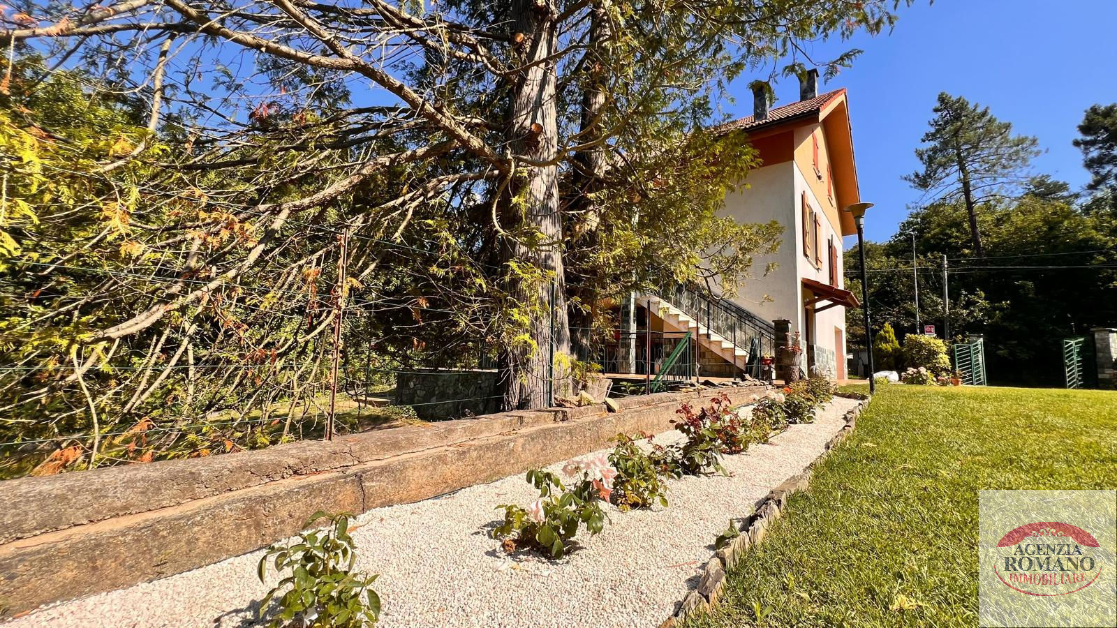 Casa indipendente con giardino in via camp 42, Urbe