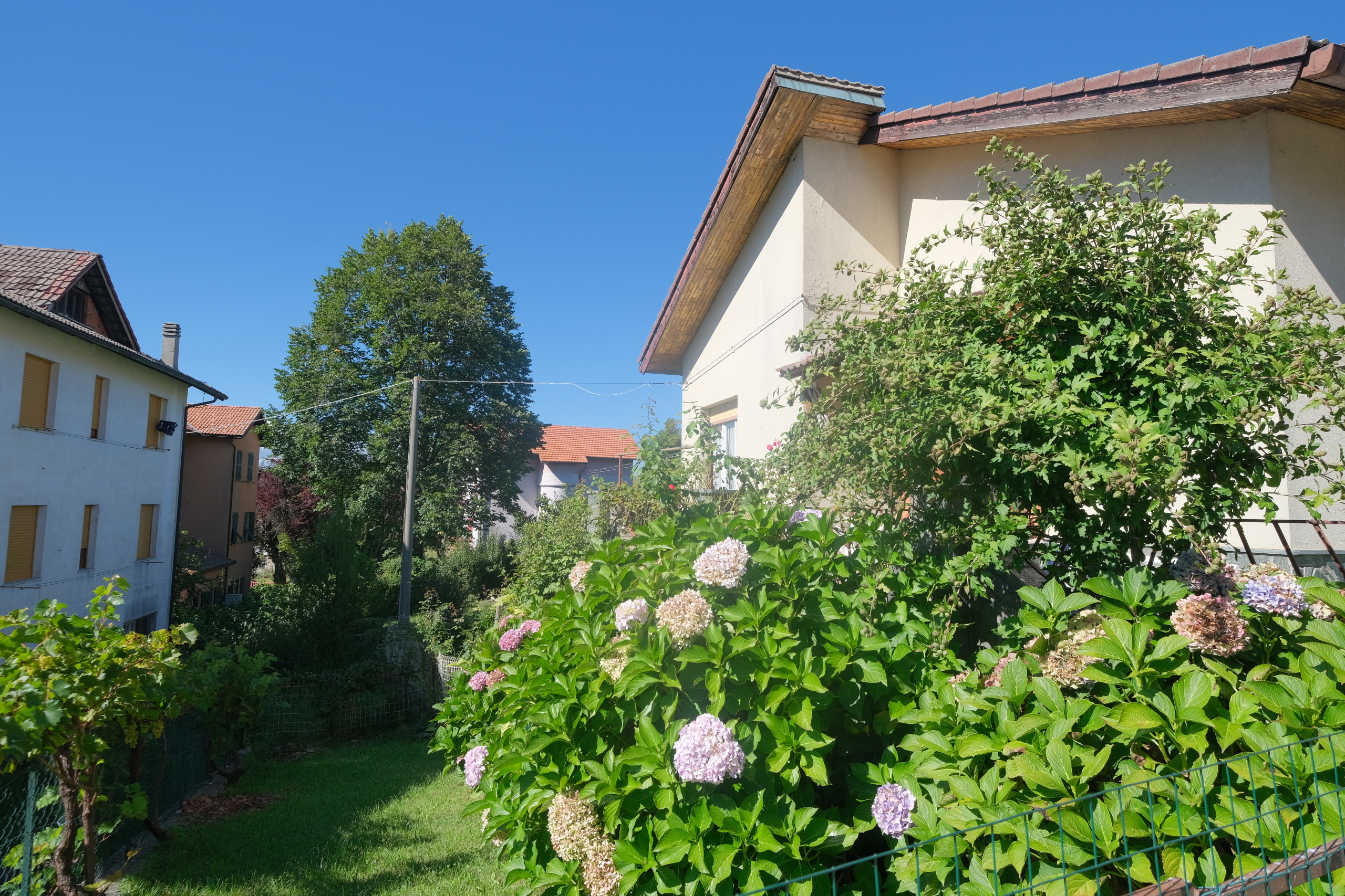 Villa con giardino in localit poggio 2, Sassello