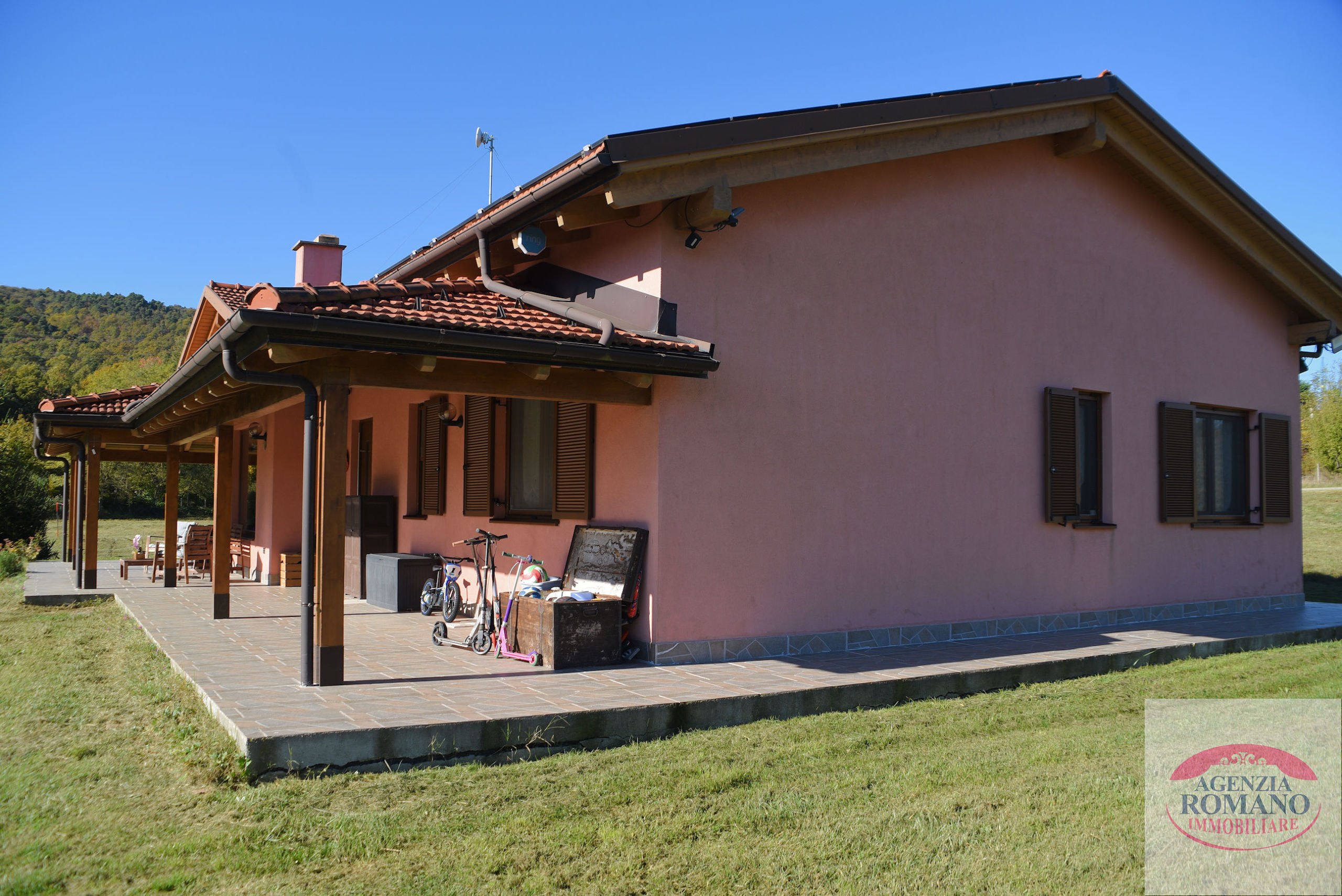 Casa indipendente con giardino in via avera, Mioglia