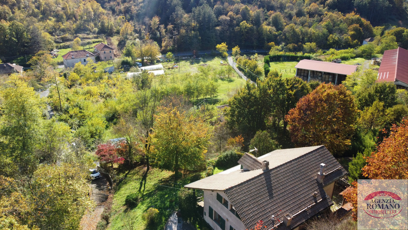 Villa con giardino in via menacciano 1, Pontinvrea