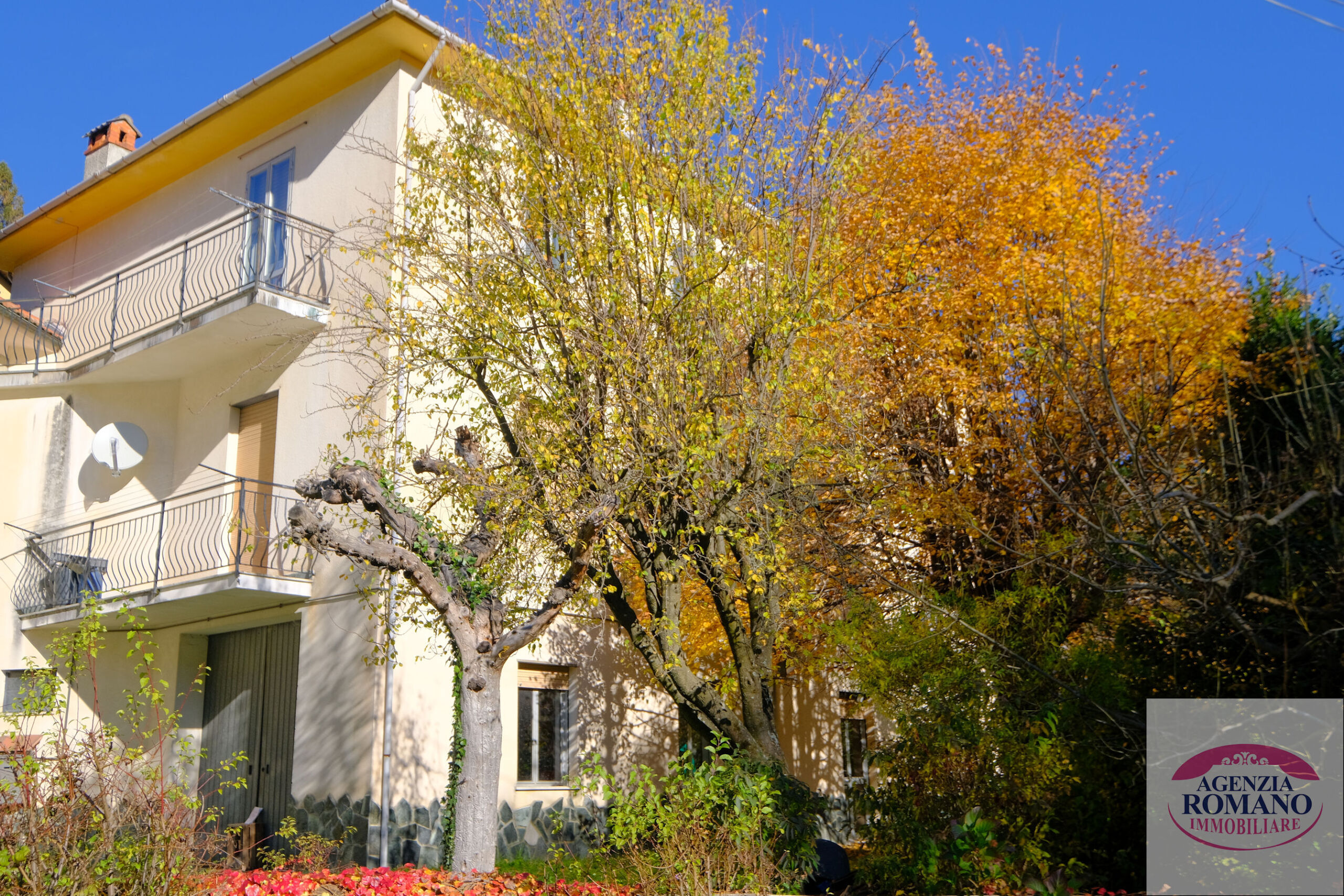 Casa indipendente con giardino a Urbe