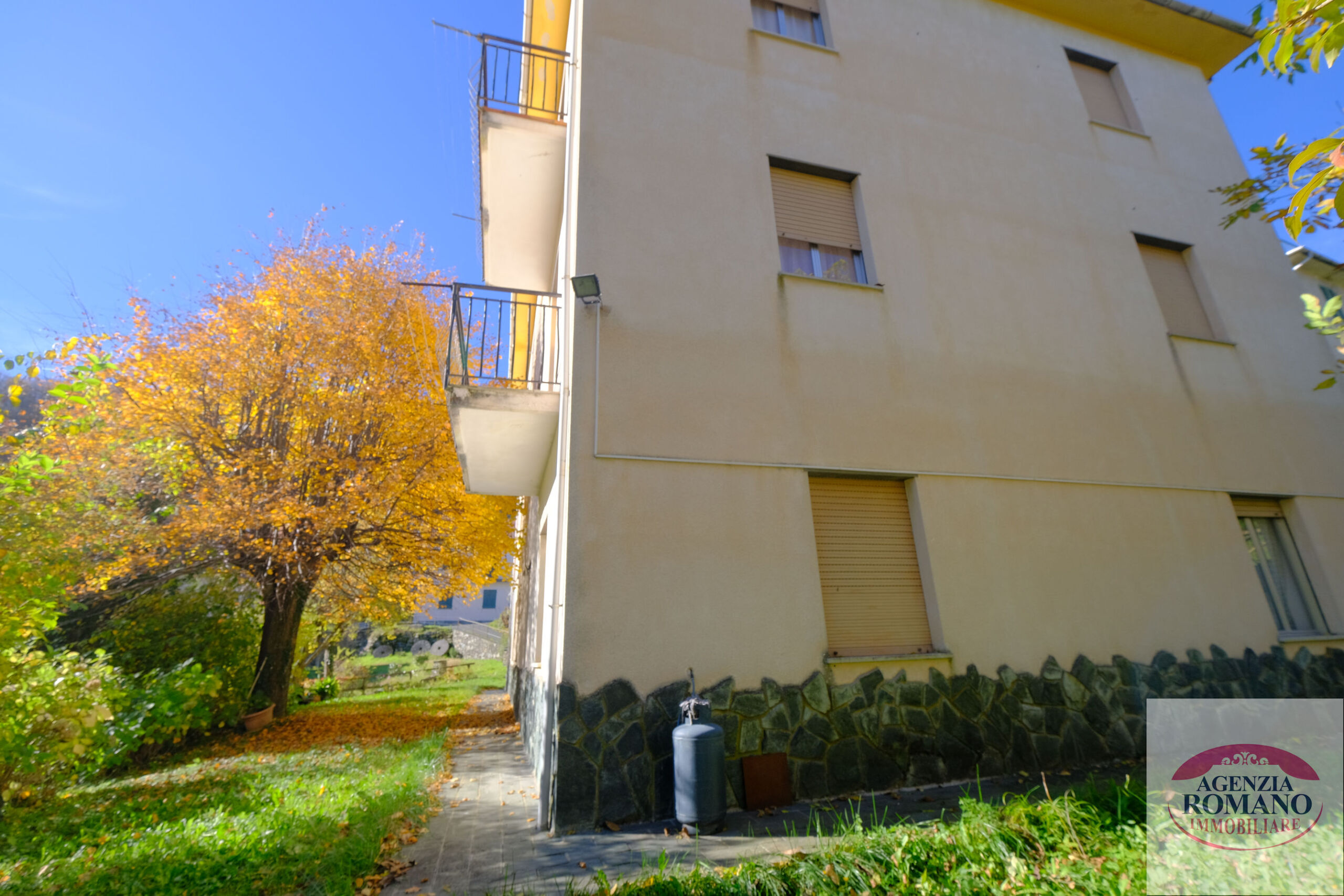 Casa indipendente con giardino a Urbe