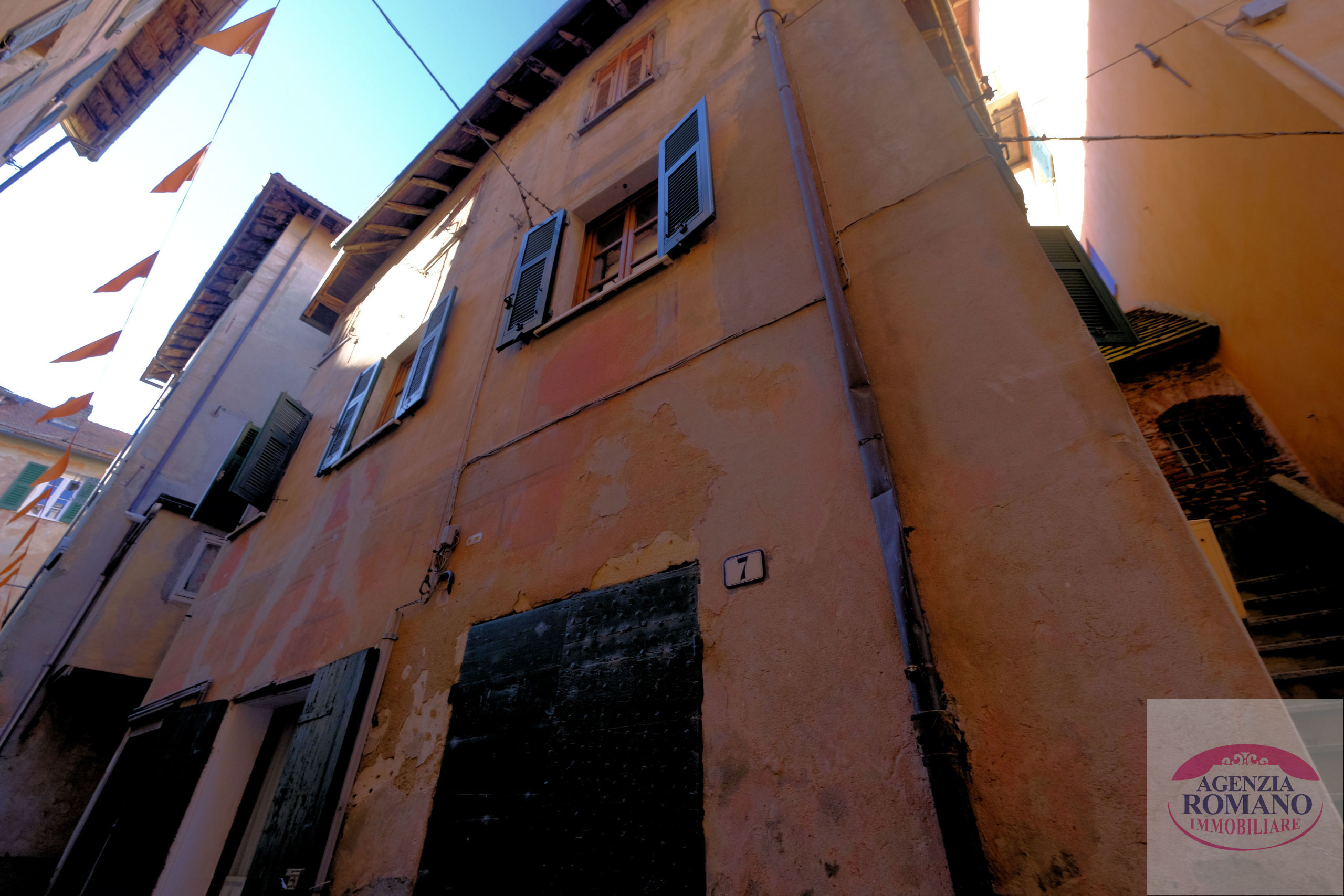 Quadrilocale da ristrutturare a Sassello