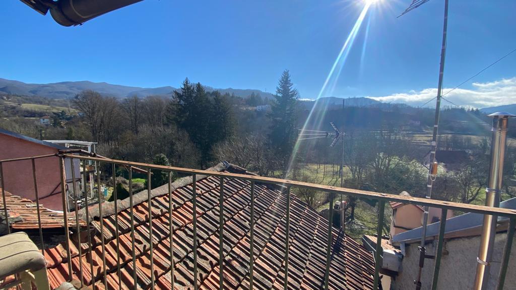 Casa indipendente da ristrutturare a Sassello