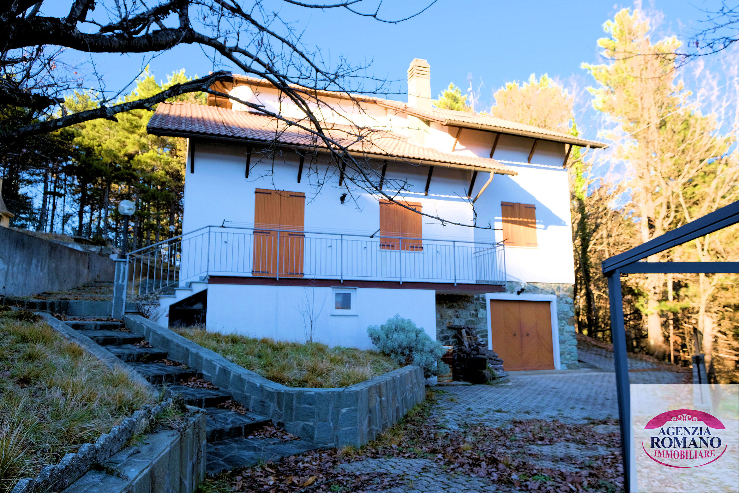 Villa con giardino in via pian del faggio 5, Tiglieto