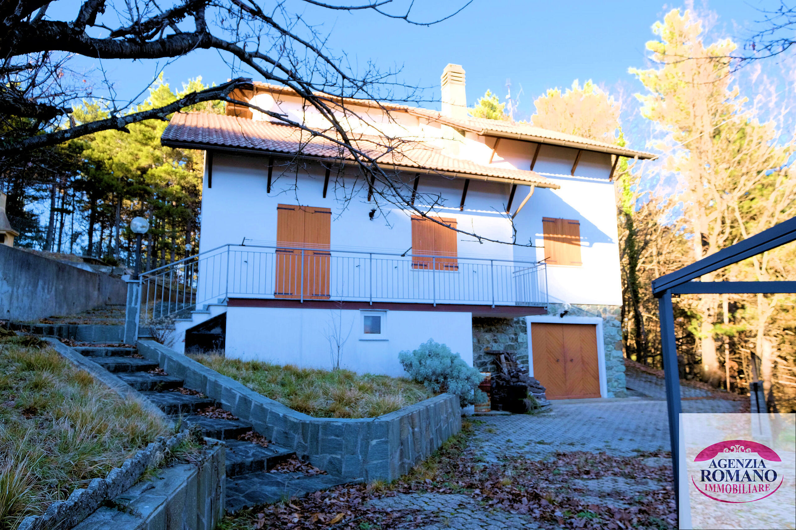 Villa con giardino in via pian del faggio 5, Tiglieto