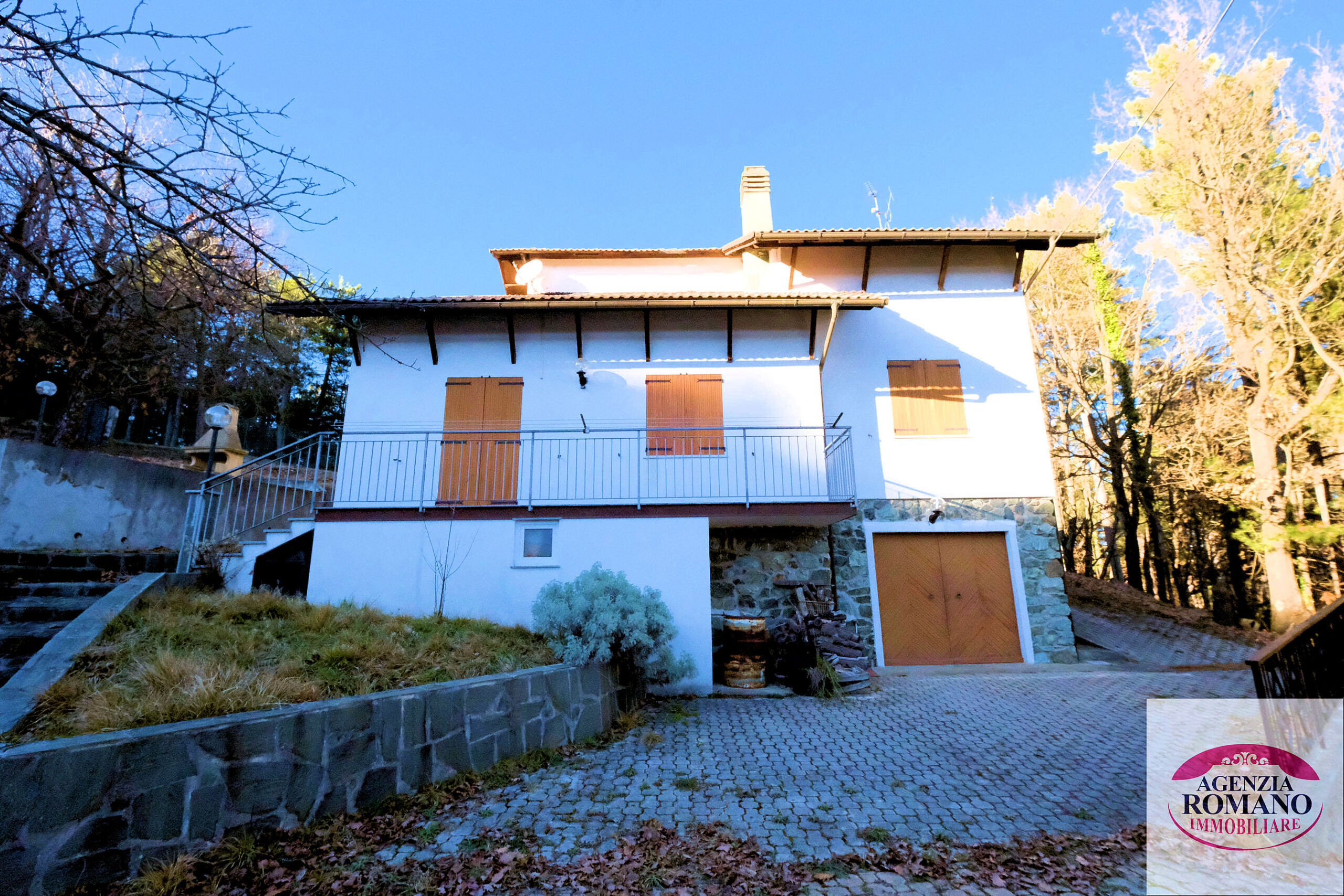 Villa con giardino in via pian del faggio 5, Tiglieto