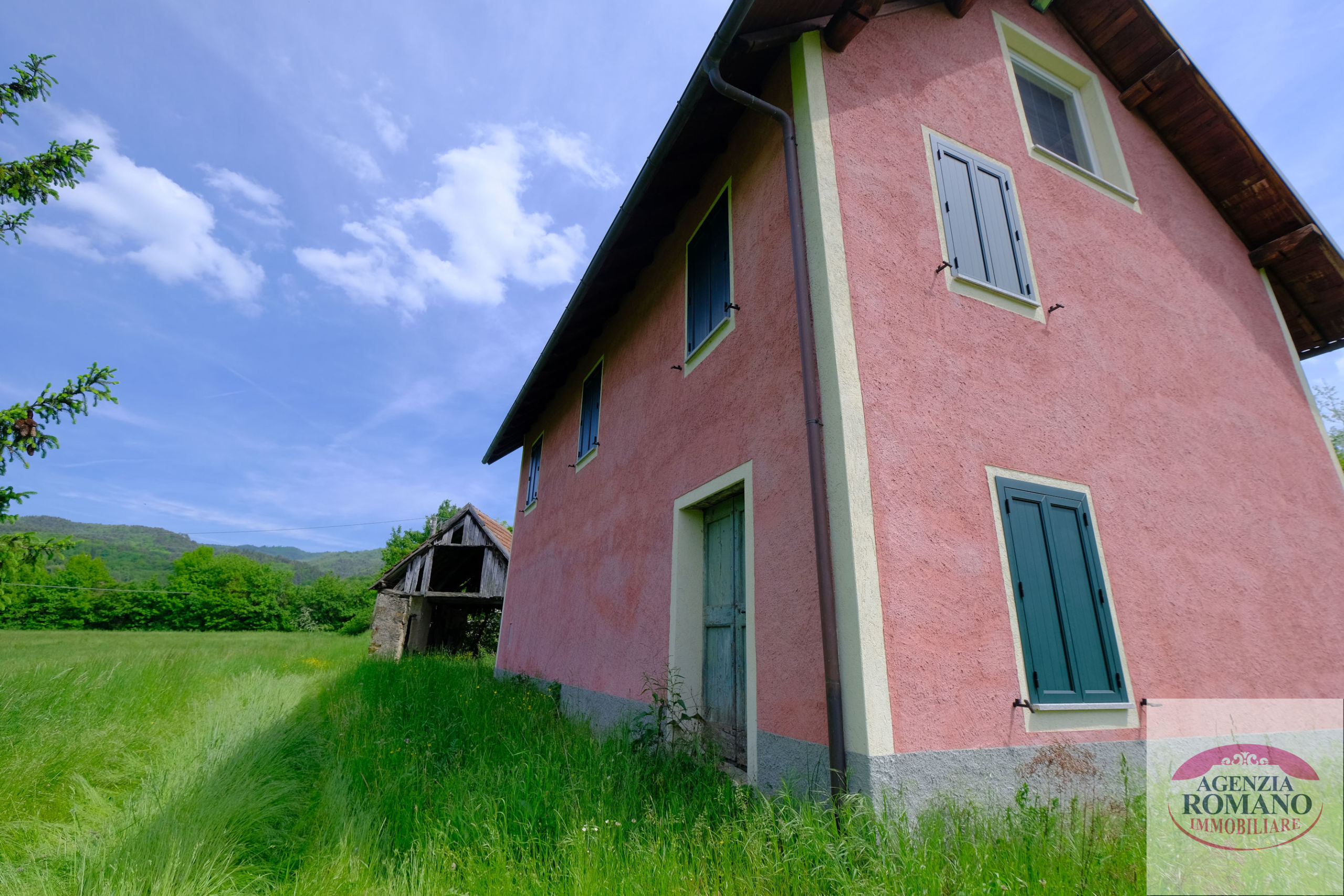 Casa indipendente con giardino in via dei perrando 78, Sassello