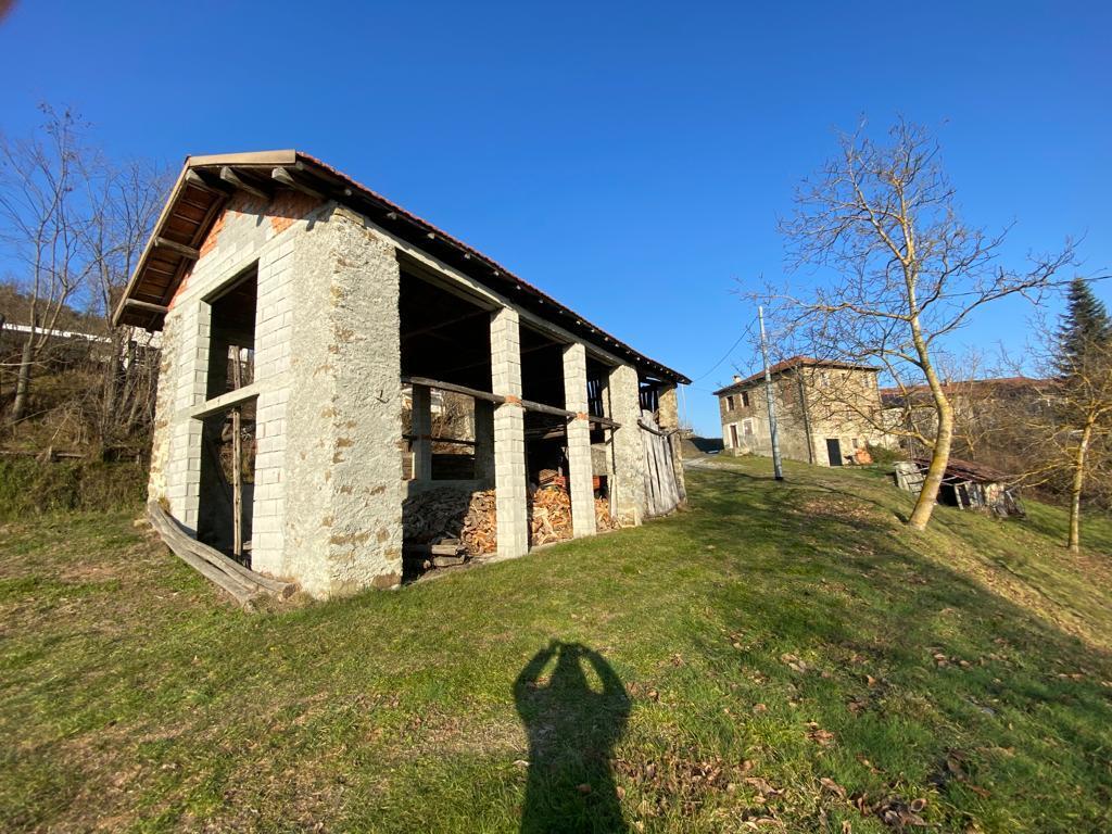 Rustico da ristrutturare in via sbernero 9, Mioglia