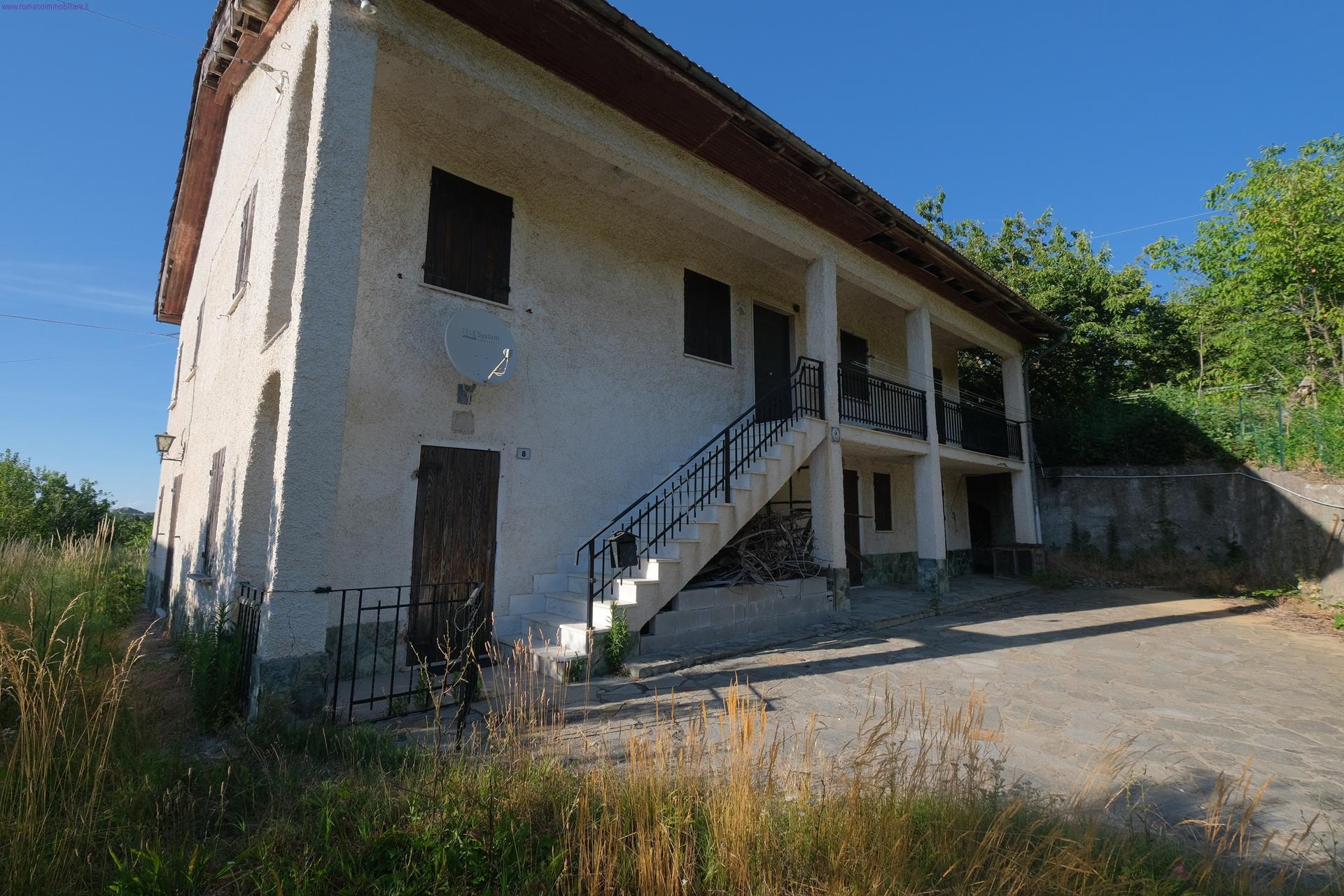 Casa indipendente con giardino a Mioglia
